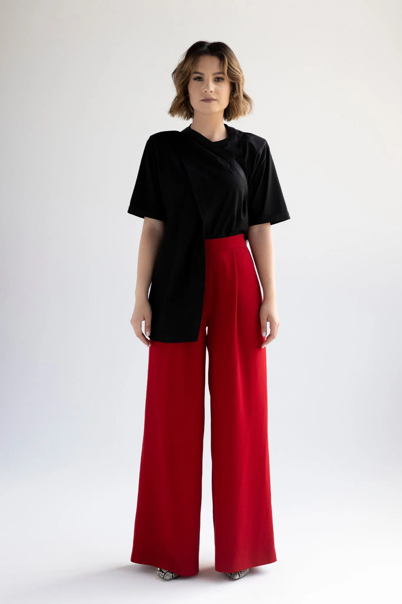 High waist wide leg pleated pants in red