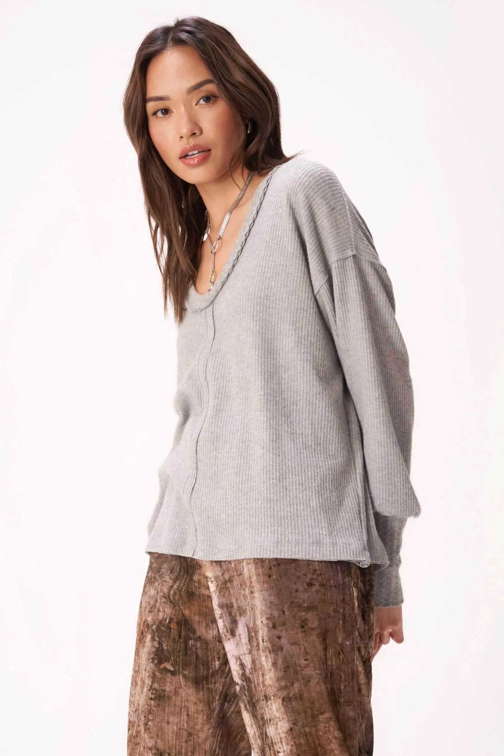 Leo Heathered Scoop Cozy Rib